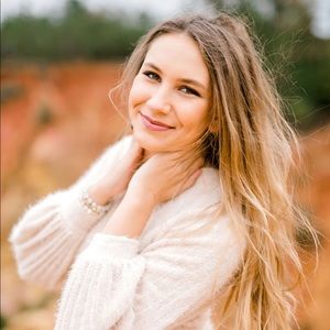 Meet your Posher, Isabella